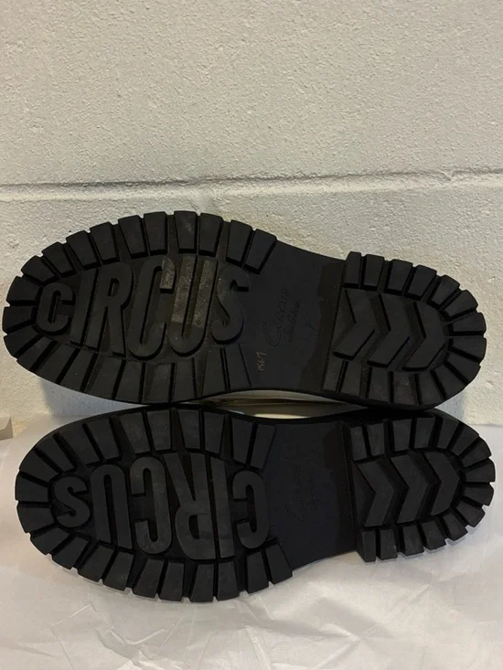 Circus by Sam Edelman Women’s Deana white loafer shoes size 7 platform - Picture 9 of 9